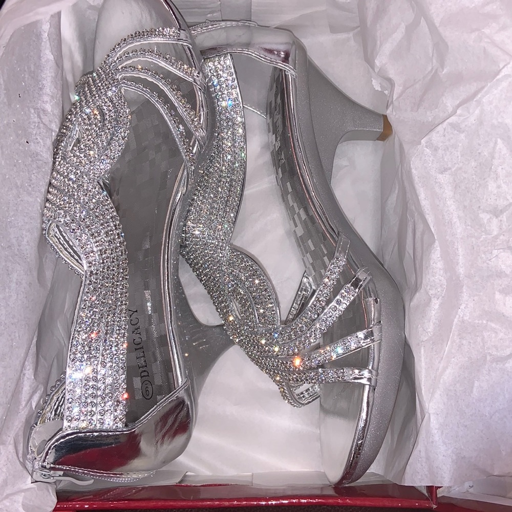 🌴Formal shoe with slight heel